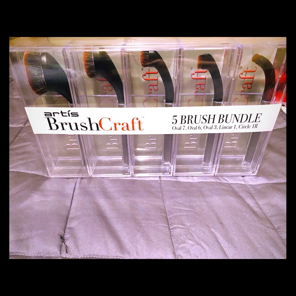 Artis Brush Set Oval Makeup Brushes